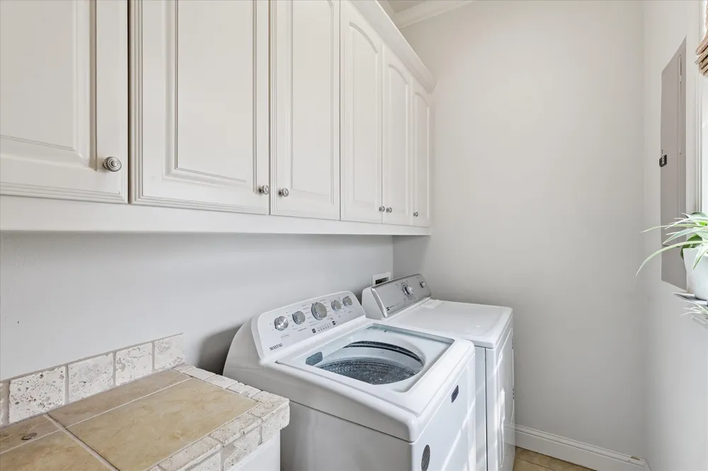 605 Montgomery Street Fort Worth, TX 76107
