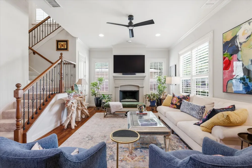 605 Montgomery Street Fort Worth, TX 76107