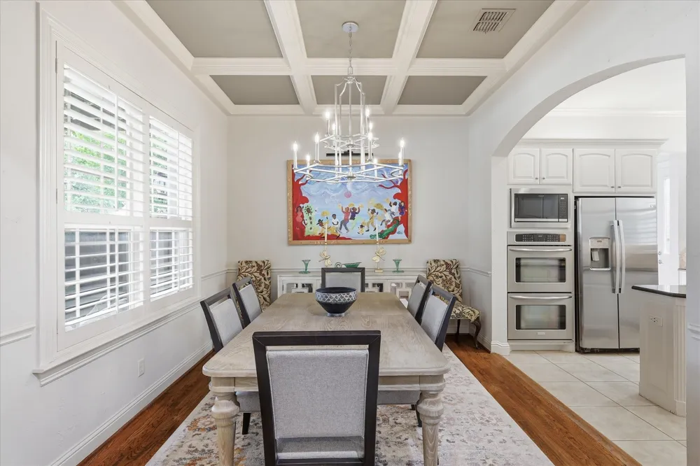 605 Montgomery Street Fort Worth, TX 76107