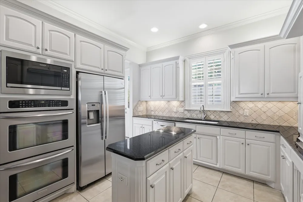 605 Montgomery Street Fort Worth, TX 76107