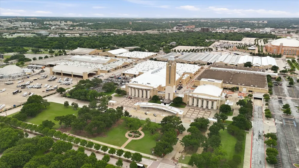 605 Montgomery Street Fort Worth, TX 76107