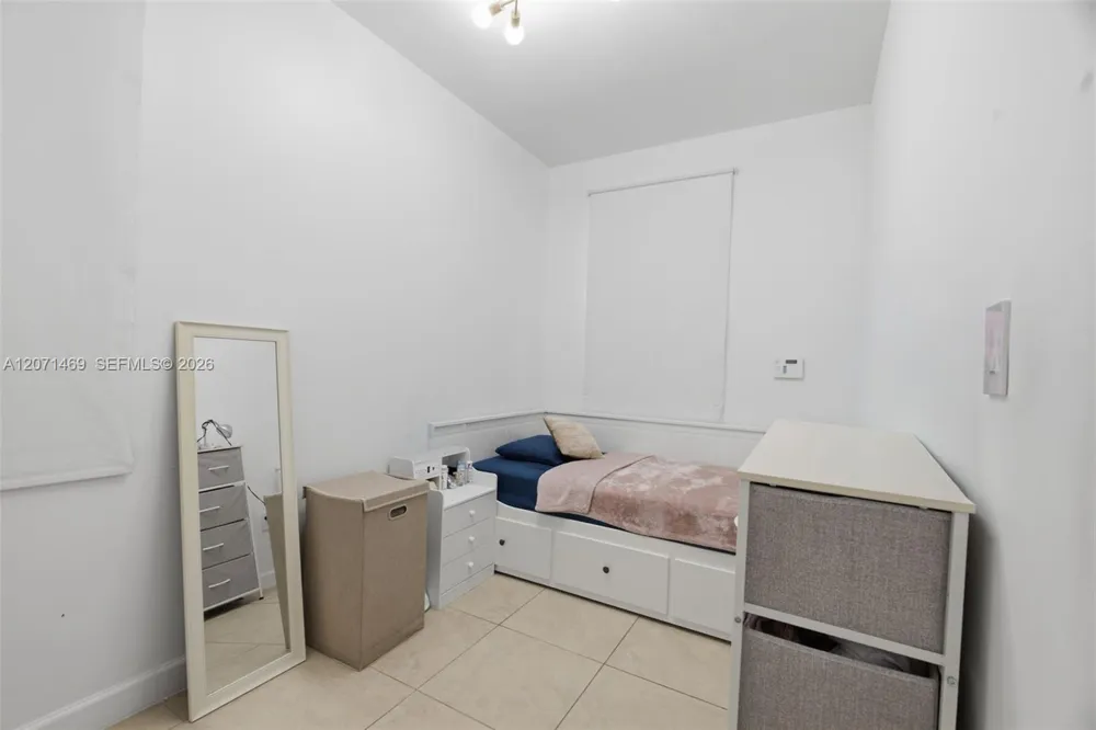 7042 NW 103rd Path Doral, FL 33178