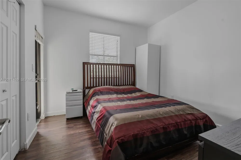 7042 NW 103rd Path Doral, FL 33178