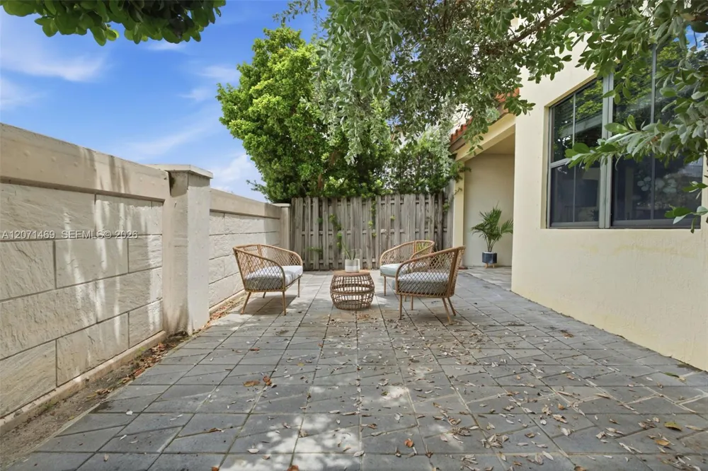 7042 NW 103rd Path Doral, FL 33178