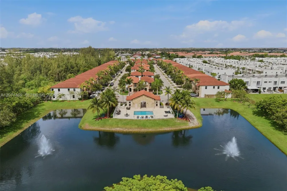 7042 NW 103rd Path Doral, FL 33178