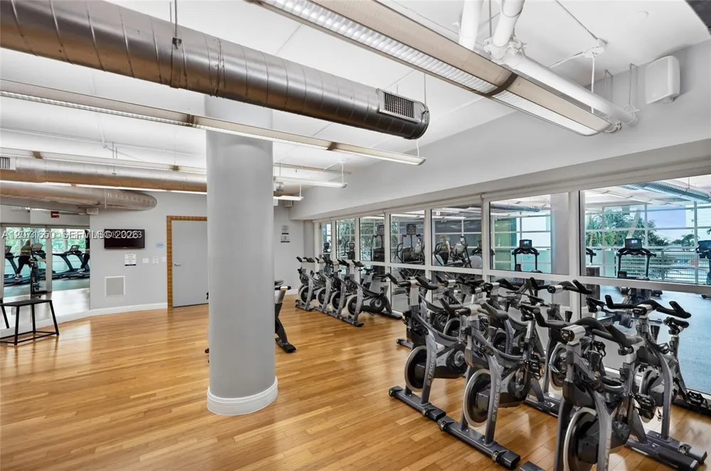 244 Biscayne Blvd #3704 Miami, FL 33132