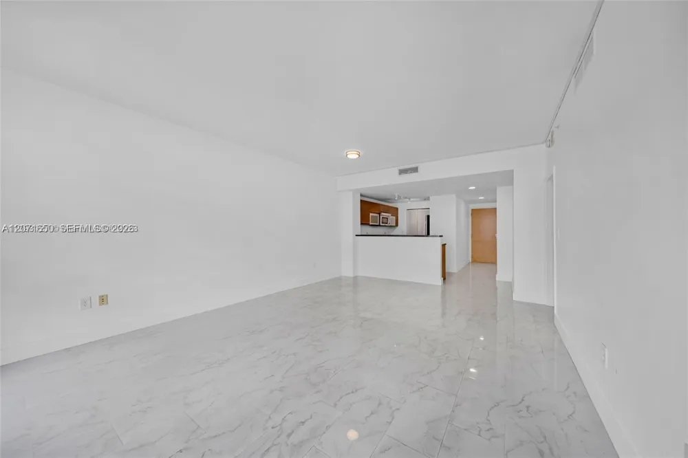 244 Biscayne Blvd #3704 Miami, FL 33132