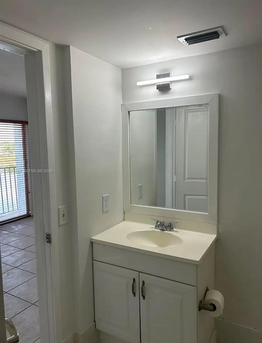 8720 Sherman Cir #307 Miramar, FL 33025