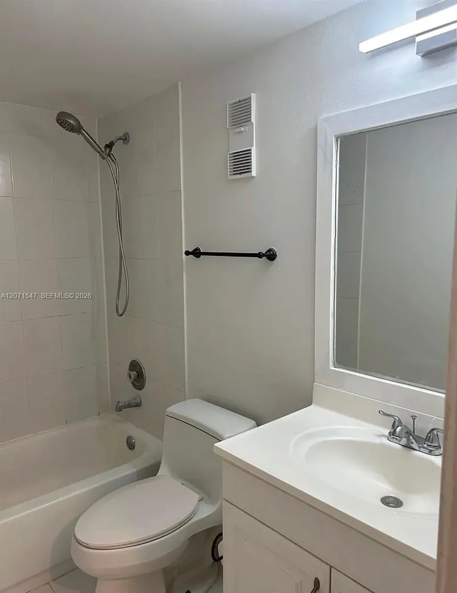 8720 Sherman Cir #307 Miramar, FL 33025