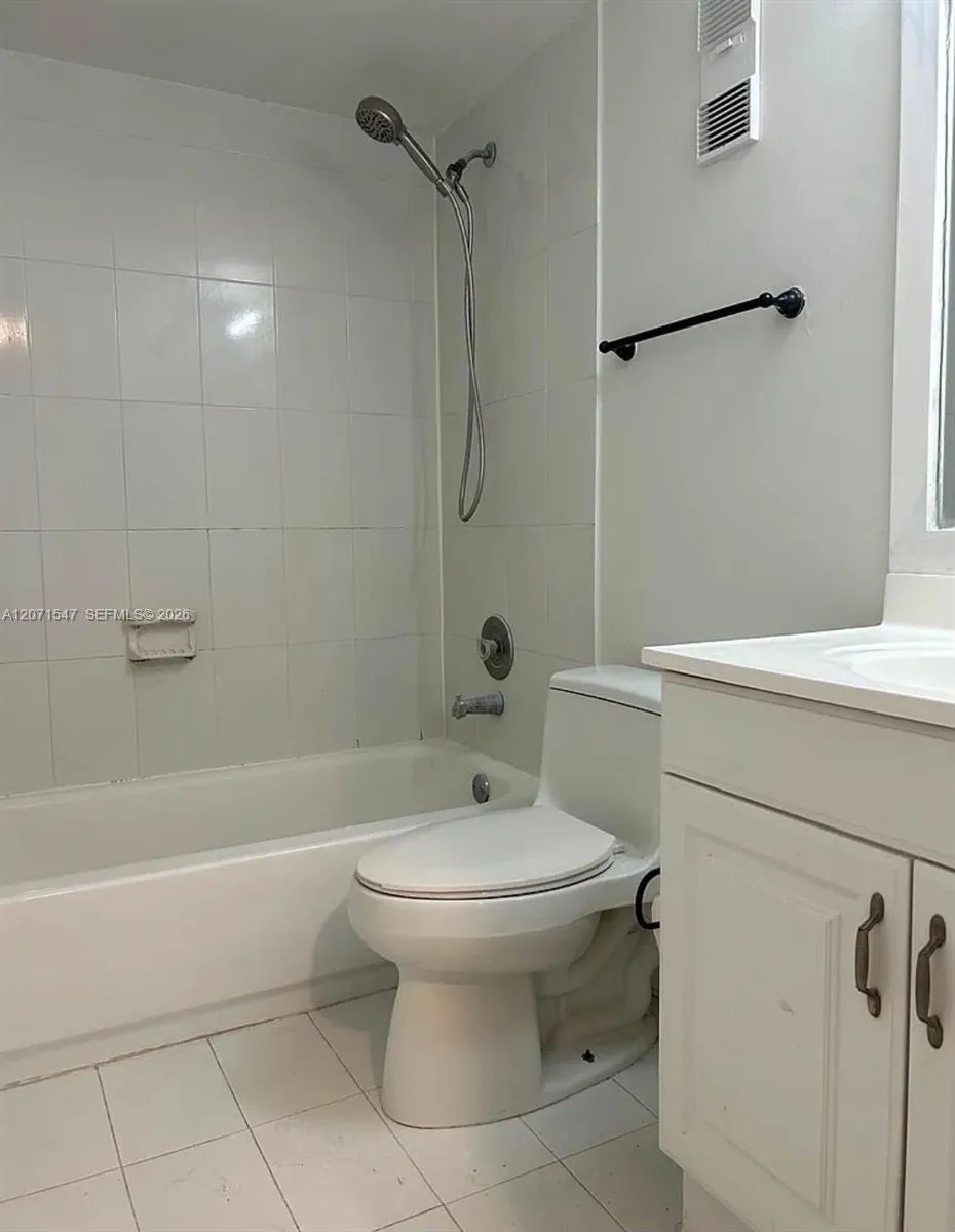 8720 Sherman Cir #307 Miramar, FL 33025
