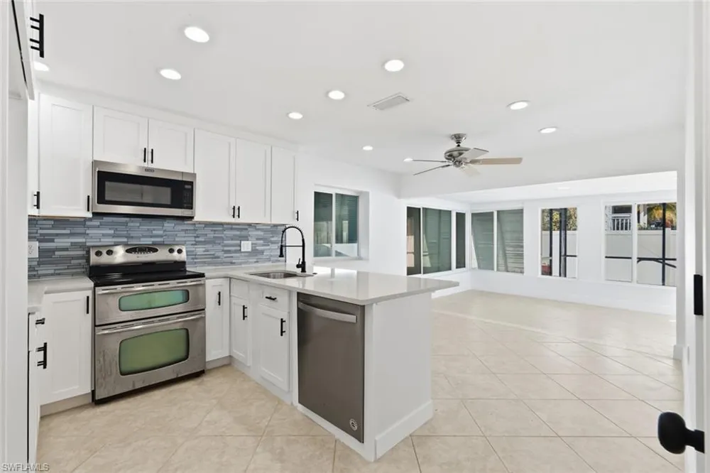 193 Hibiscus Drive Fort Myers Beach, FL 33931