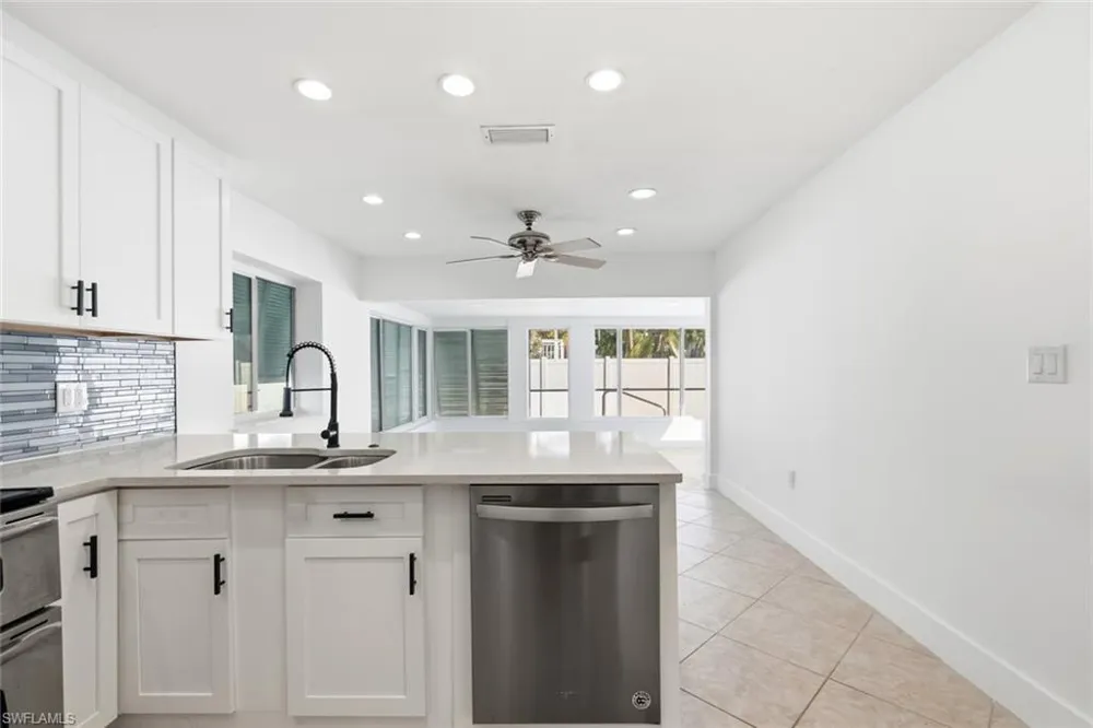 193 Hibiscus Drive Fort Myers Beach, FL 33931