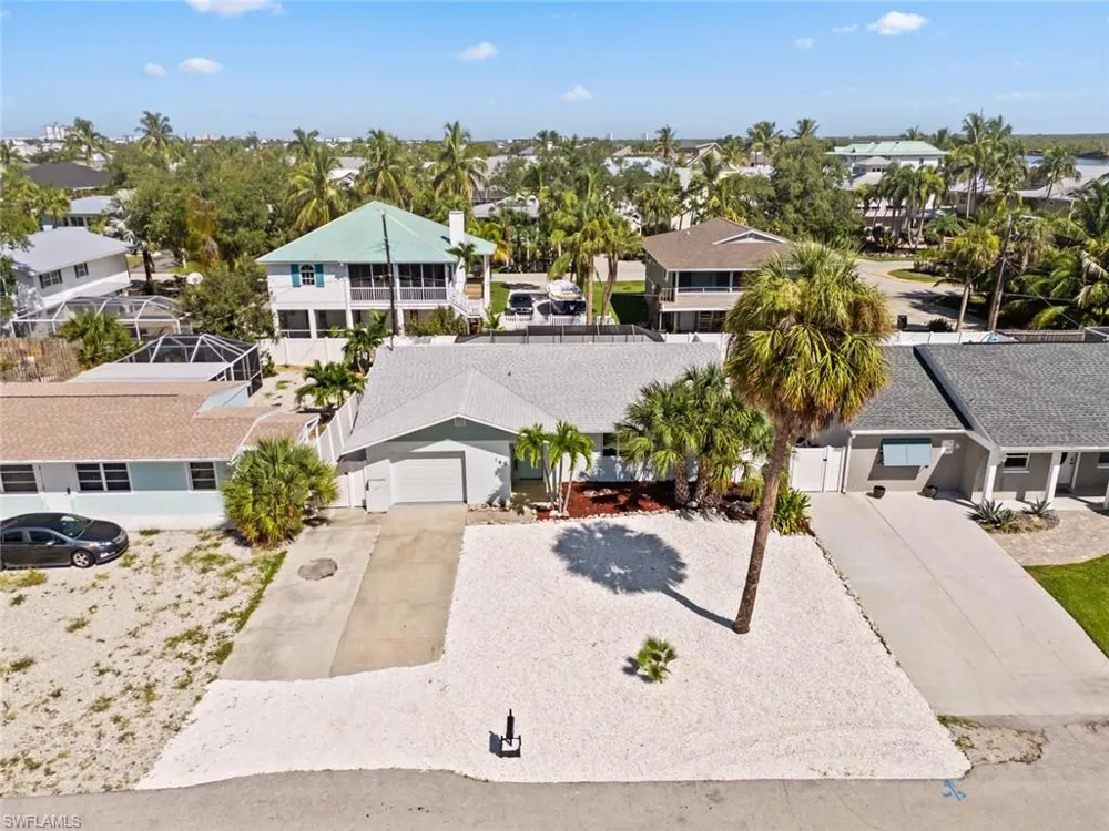 193 Hibiscus Drive Fort Myers Beach, FL 33931