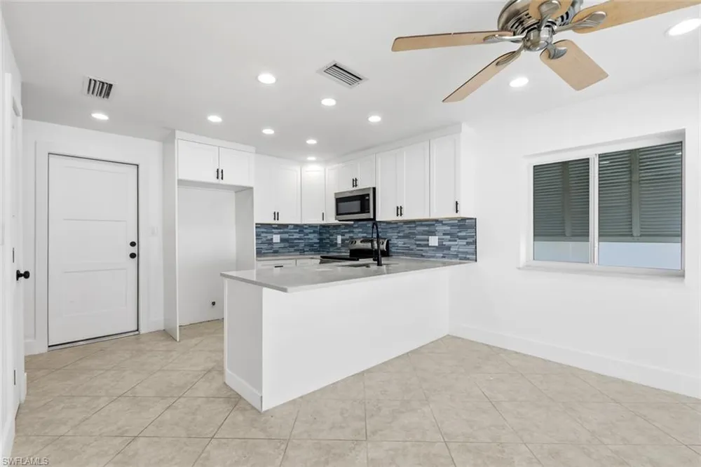 193 Hibiscus Drive Fort Myers Beach, FL 33931