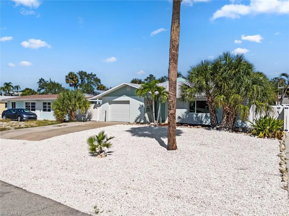 193 Hibiscus Drive Fort Myers Beach, FL 33931