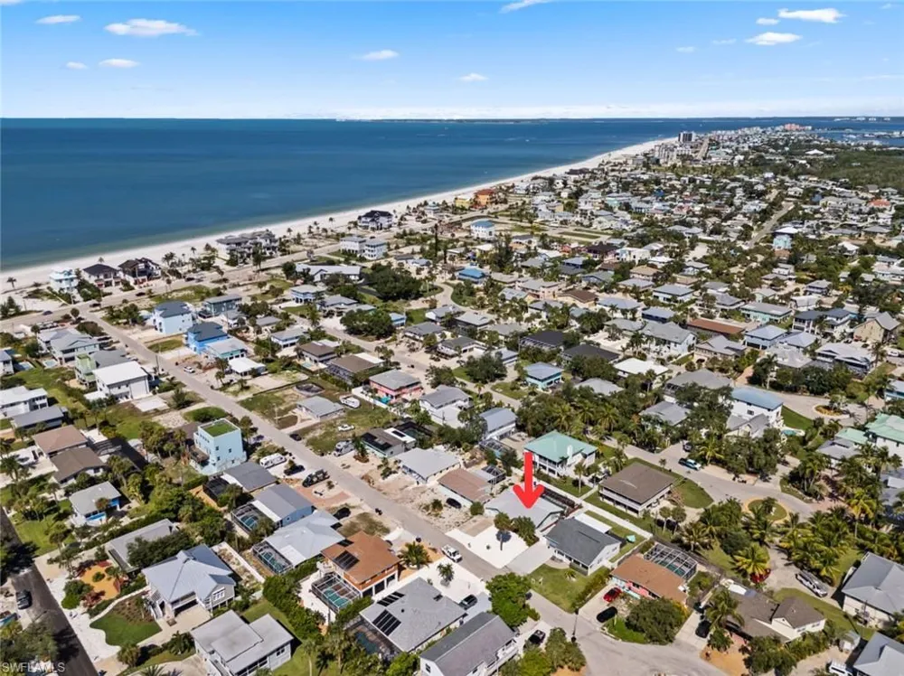 193 Hibiscus Drive Fort Myers Beach, FL 33931