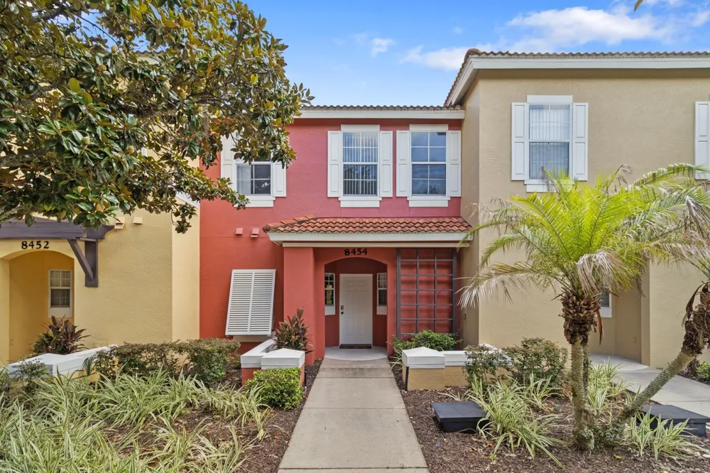 8454 CRYSTAL COVE LOOP Kissimmee, FL 34747