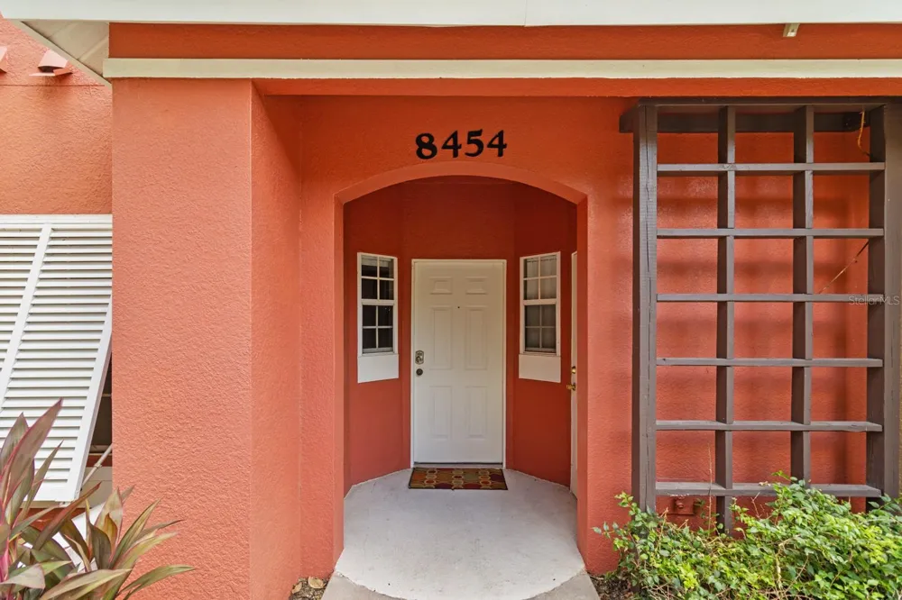 8454 CRYSTAL COVE LOOP Kissimmee, FL 34747