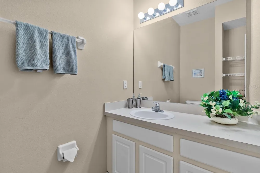 8454 CRYSTAL COVE LOOP Kissimmee, FL 34747