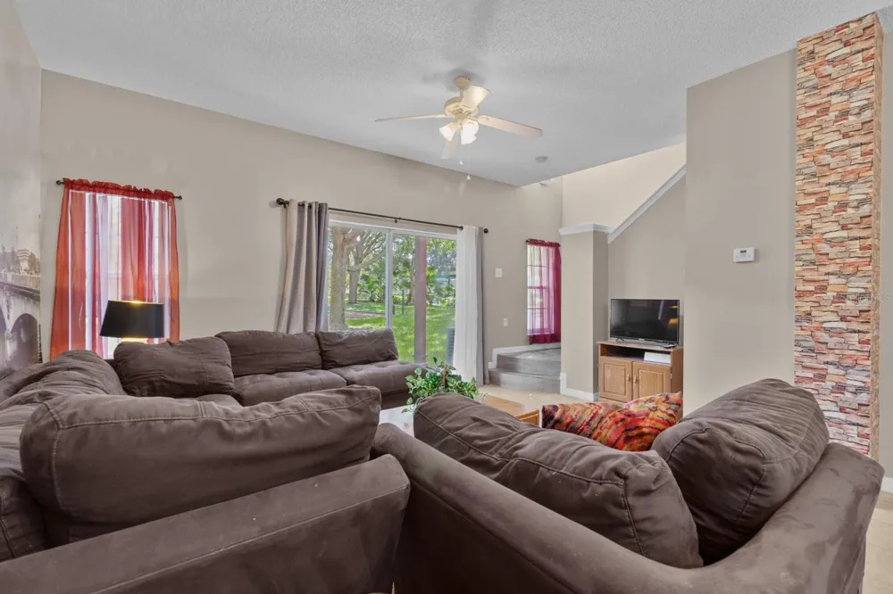 8454 CRYSTAL COVE LOOP Kissimmee, FL 34747