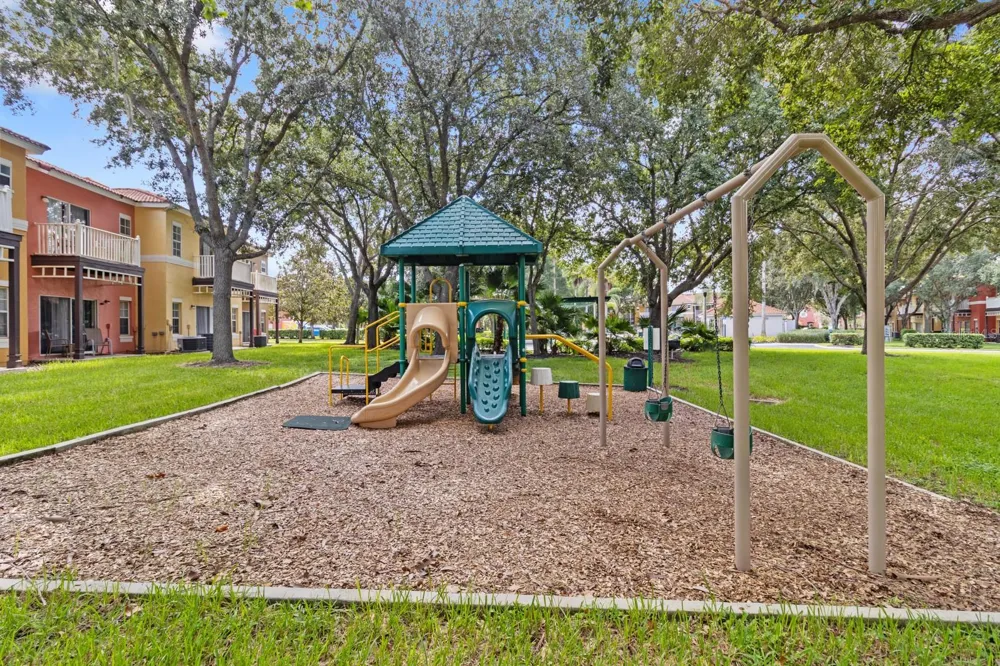 8454 CRYSTAL COVE LOOP Kissimmee, FL 34747