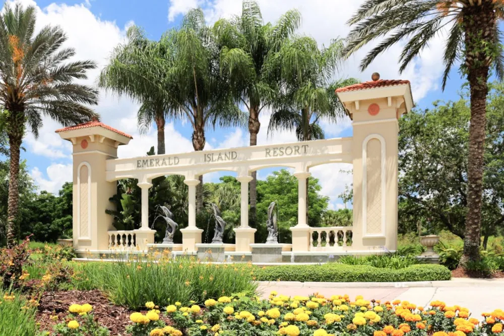8454 CRYSTAL COVE LOOP Kissimmee, FL 34747