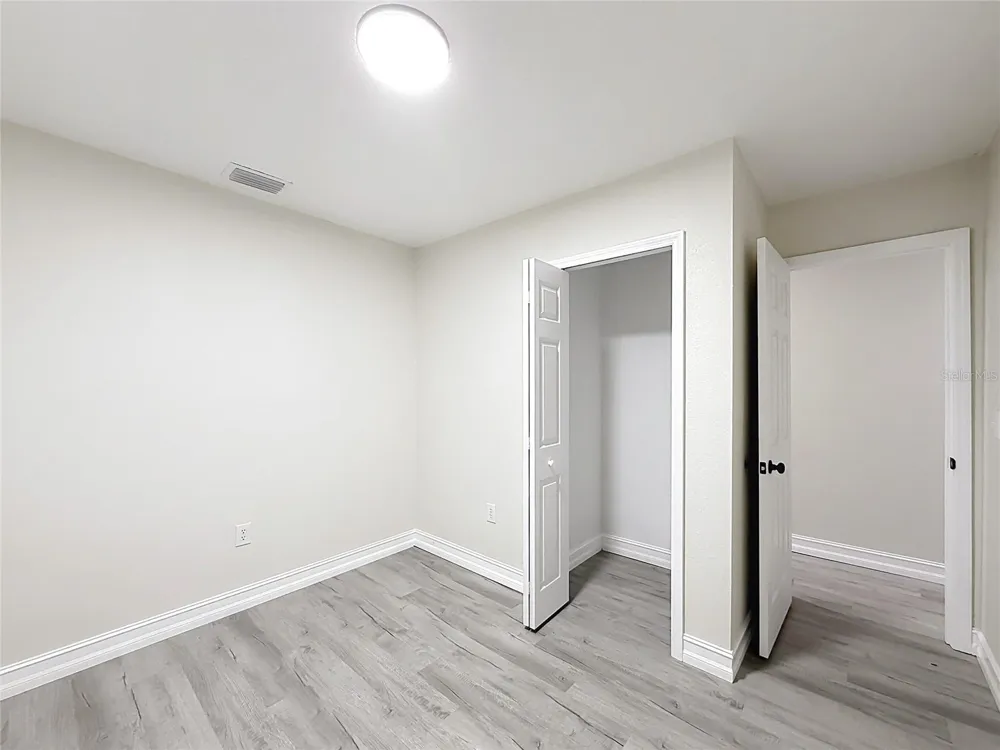 38910 MERRELL AVENUE Umatilla, FL 32784