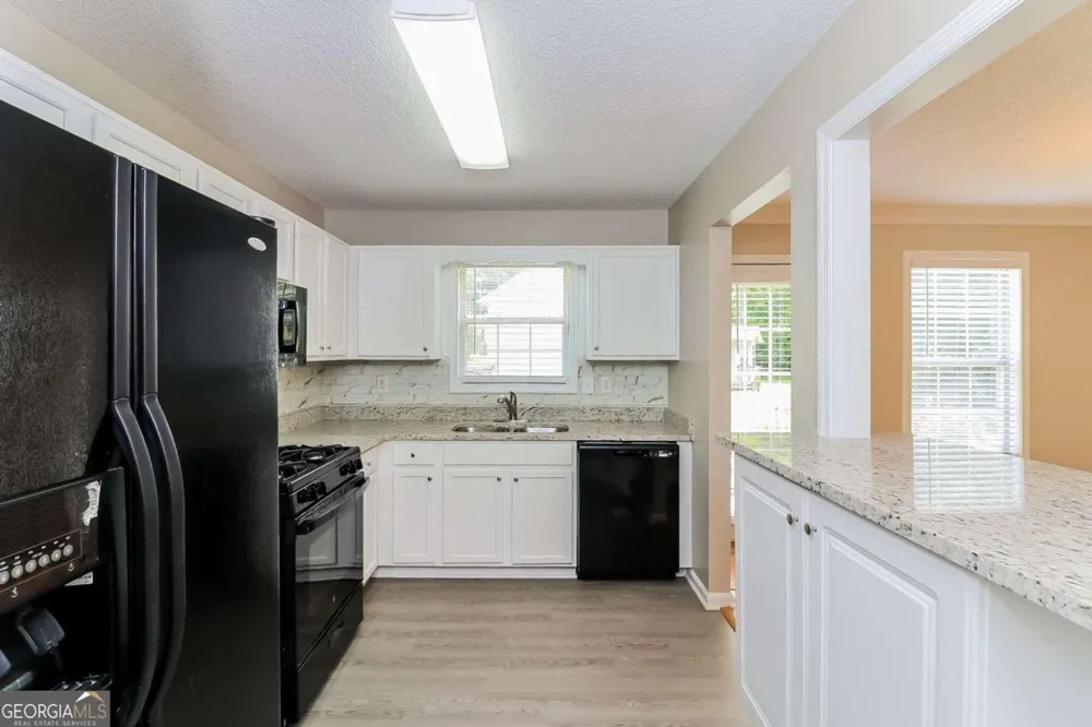 100 Ivy Glen CT Dallas, GA 30157