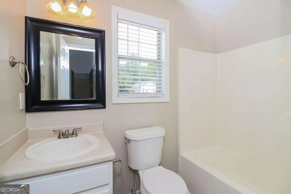 100 Ivy Glen CT Dallas, GA 30157
