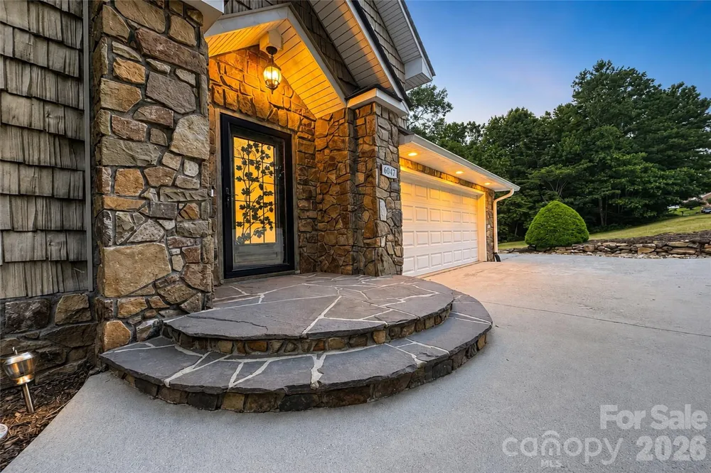 6047 Chaucer Lane Granite Falls, NC 28630