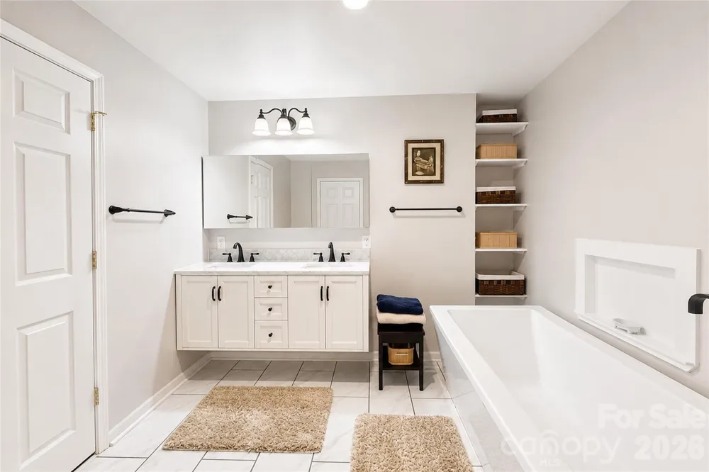 6047 Chaucer Lane Granite Falls, NC 28630