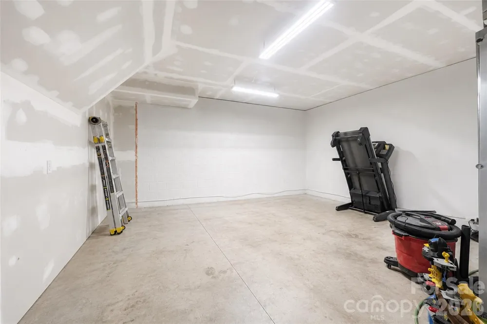 6047 Chaucer Lane Granite Falls, NC 28630