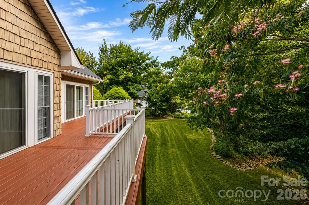 6047 Chaucer Lane Granite Falls, NC 28630