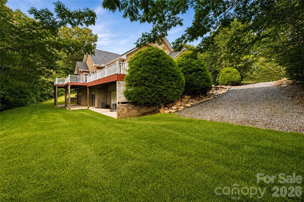 6047 Chaucer Lane Granite Falls, NC 28630