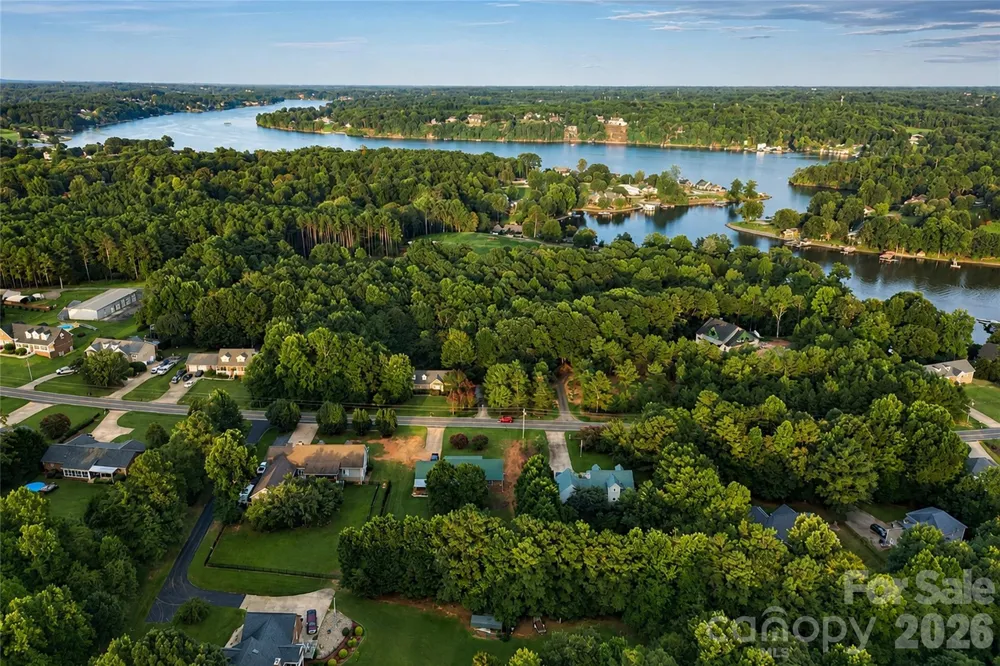 6047 Chaucer Lane Granite Falls, NC 28630