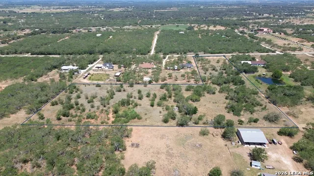 705 Rawhide Rd Seguin, TX 78155