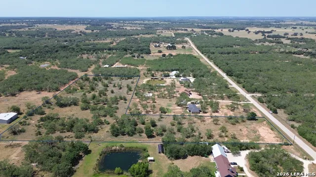 705 Rawhide Rd Seguin, TX 78155