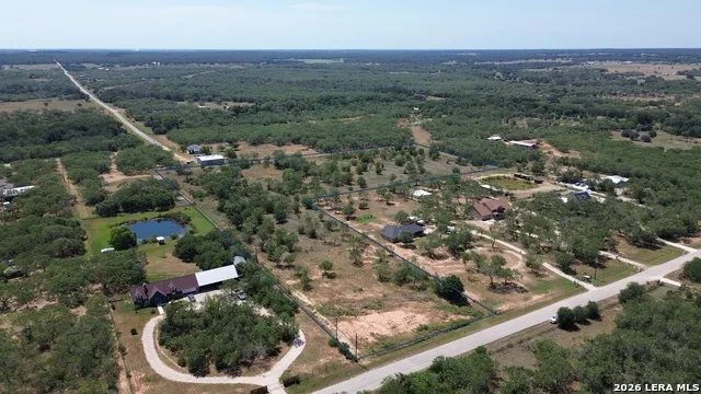 705 Rawhide Rd Seguin, TX 78155