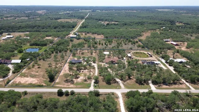 705 Rawhide Rd Seguin, TX 78155