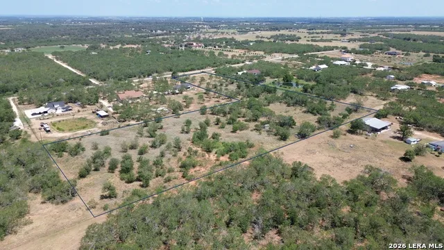 705 Rawhide Rd Seguin, TX 78155