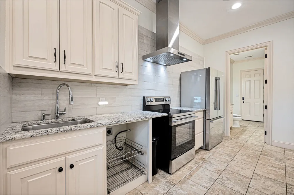 2821 WINDING CREEK ROAD Prosper, TX 75078