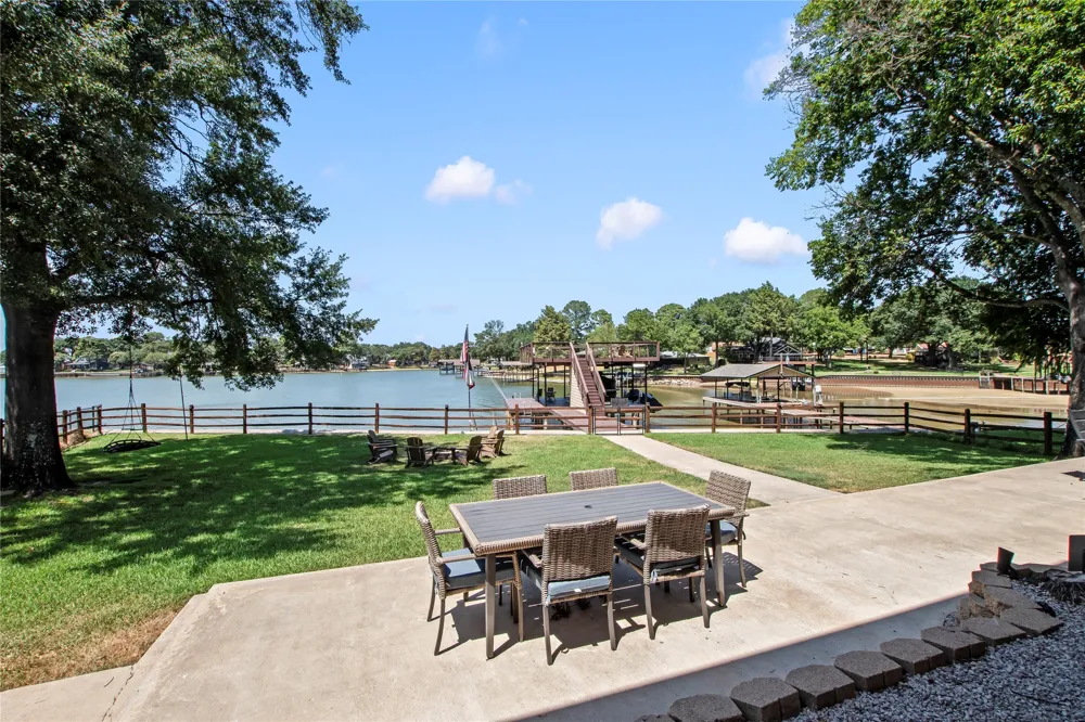 152 Sunset Drive Gun Barrel City, TX 75156