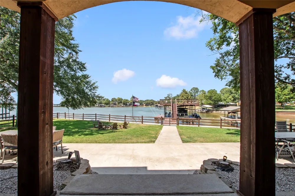 152 Sunset Drive Gun Barrel City, TX 75156