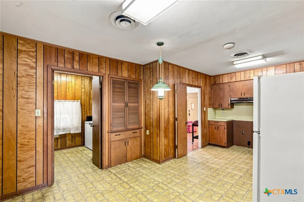 205 E Brazos Street Victoria, TX 77901