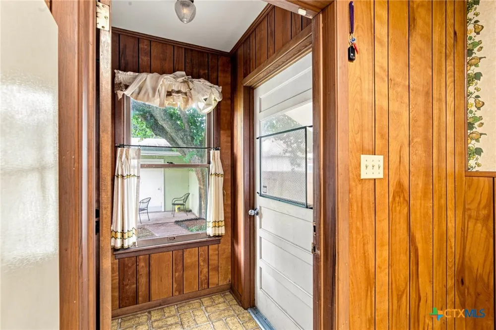 205 E Brazos Street Victoria, TX 77901