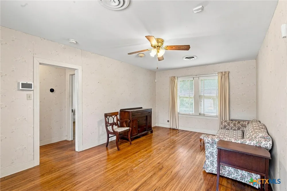 205 E Brazos Street Victoria, TX 77901