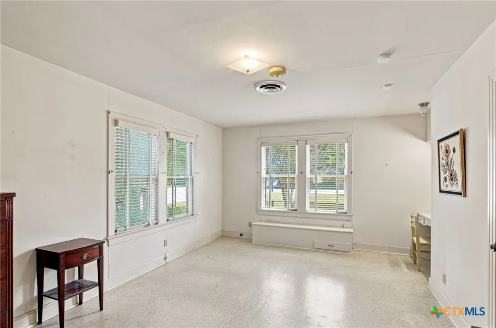 205 E Brazos Street Victoria, TX 77901