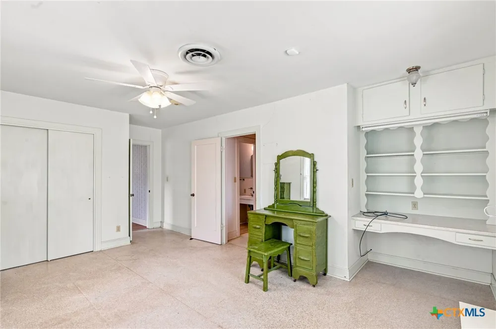 205 E Brazos Street Victoria, TX 77901