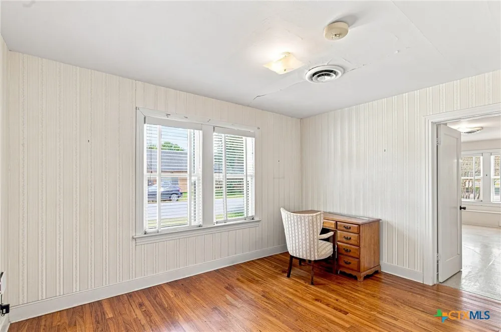 205 E Brazos Street Victoria, TX 77901