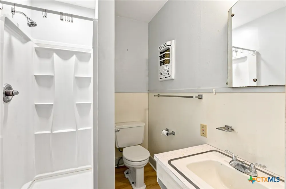 205 E Brazos Street Victoria, TX 77901